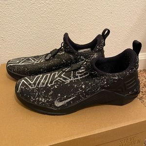 NIKE METCON LIFTING SHOES